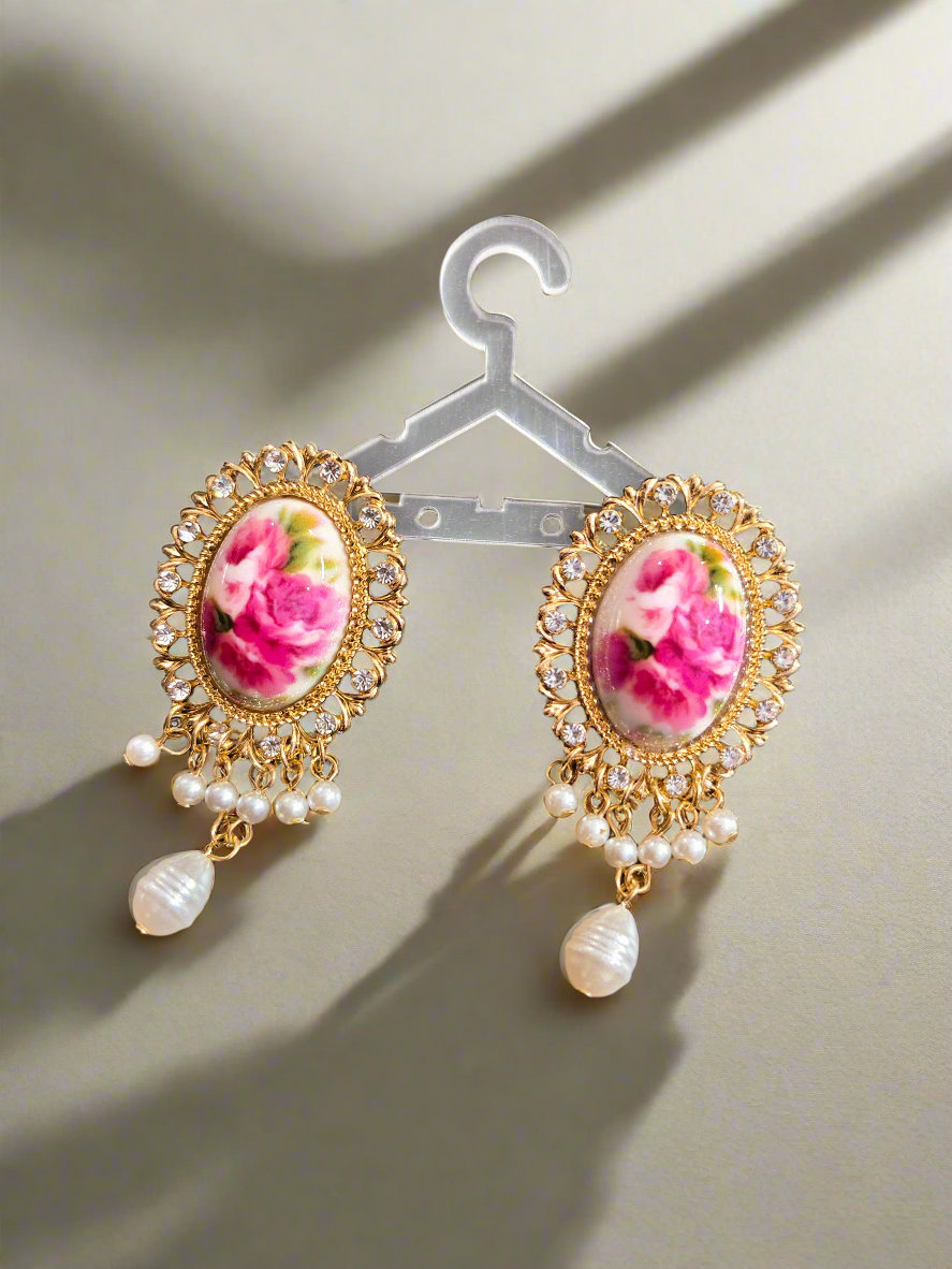 Pink dangling earrings